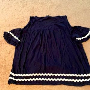 Crown & Ivy navy short sleeve shirt